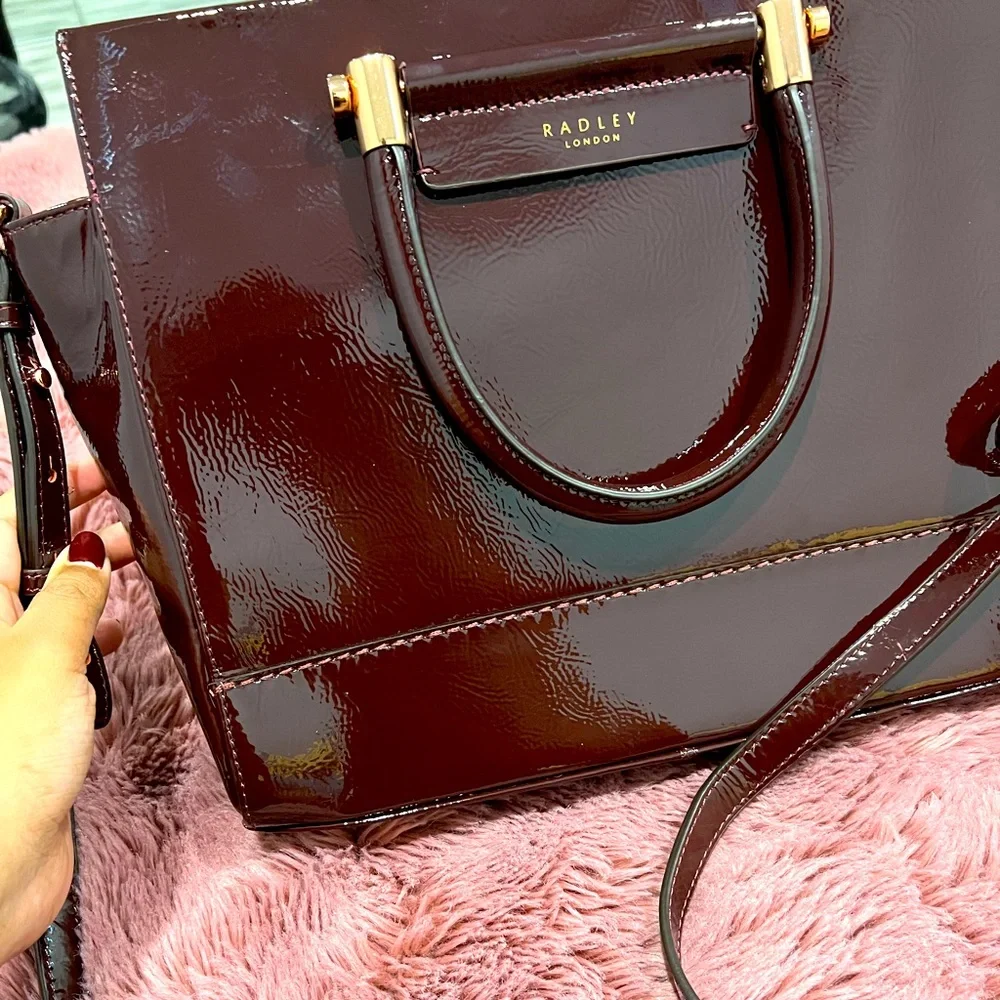 Rare Radley London Burgundy Convertible Handbag - Picture 3 of 7